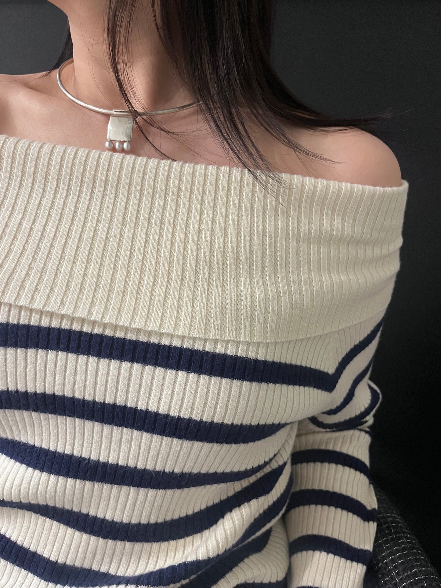 Obscure Pearl Necklace