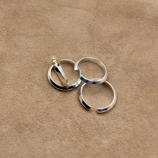 Triquetra Ring