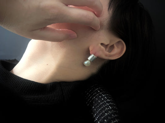 Obscure Pearl Earrings