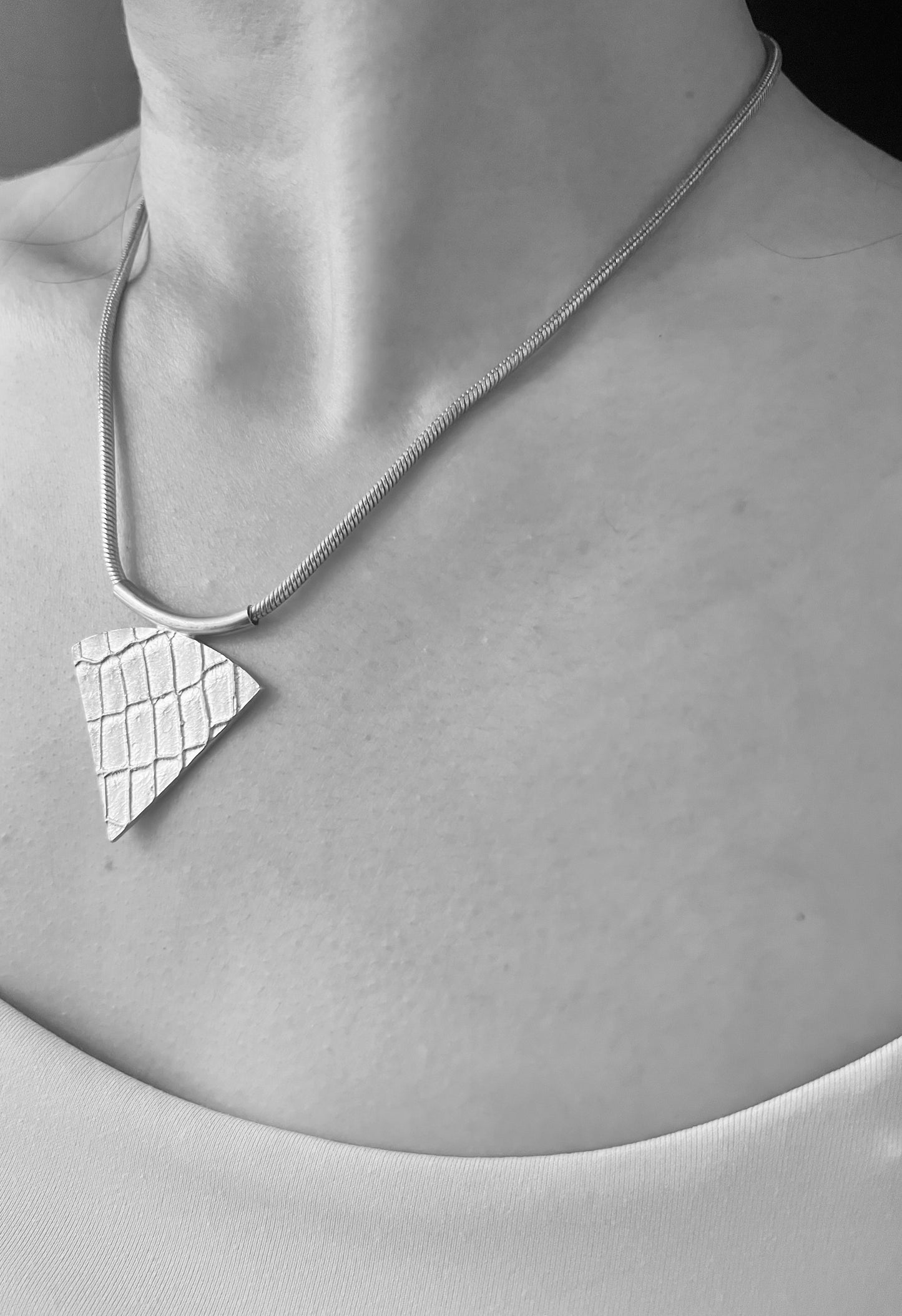 Hurlevent Reversible Necklace