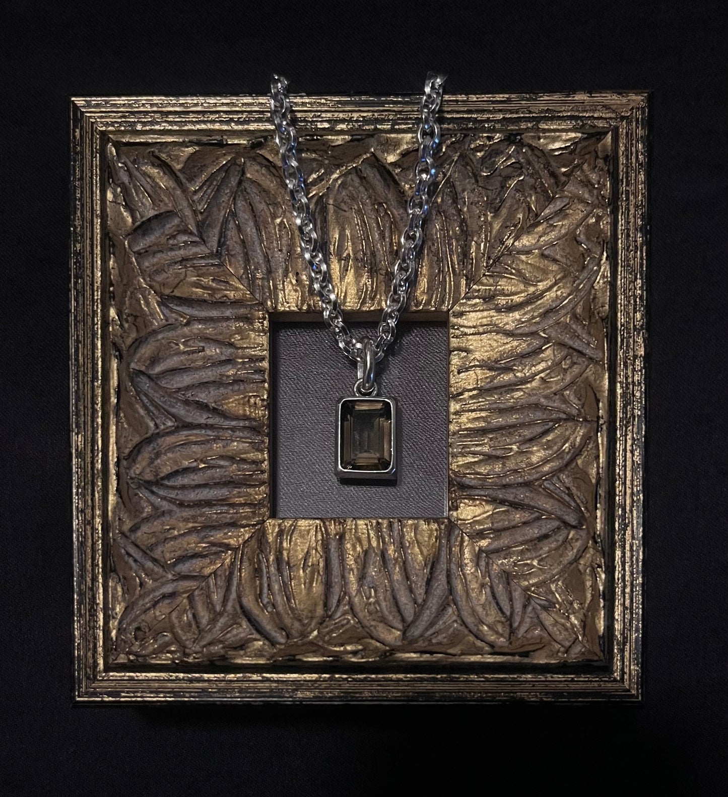 Pénombre Necklace