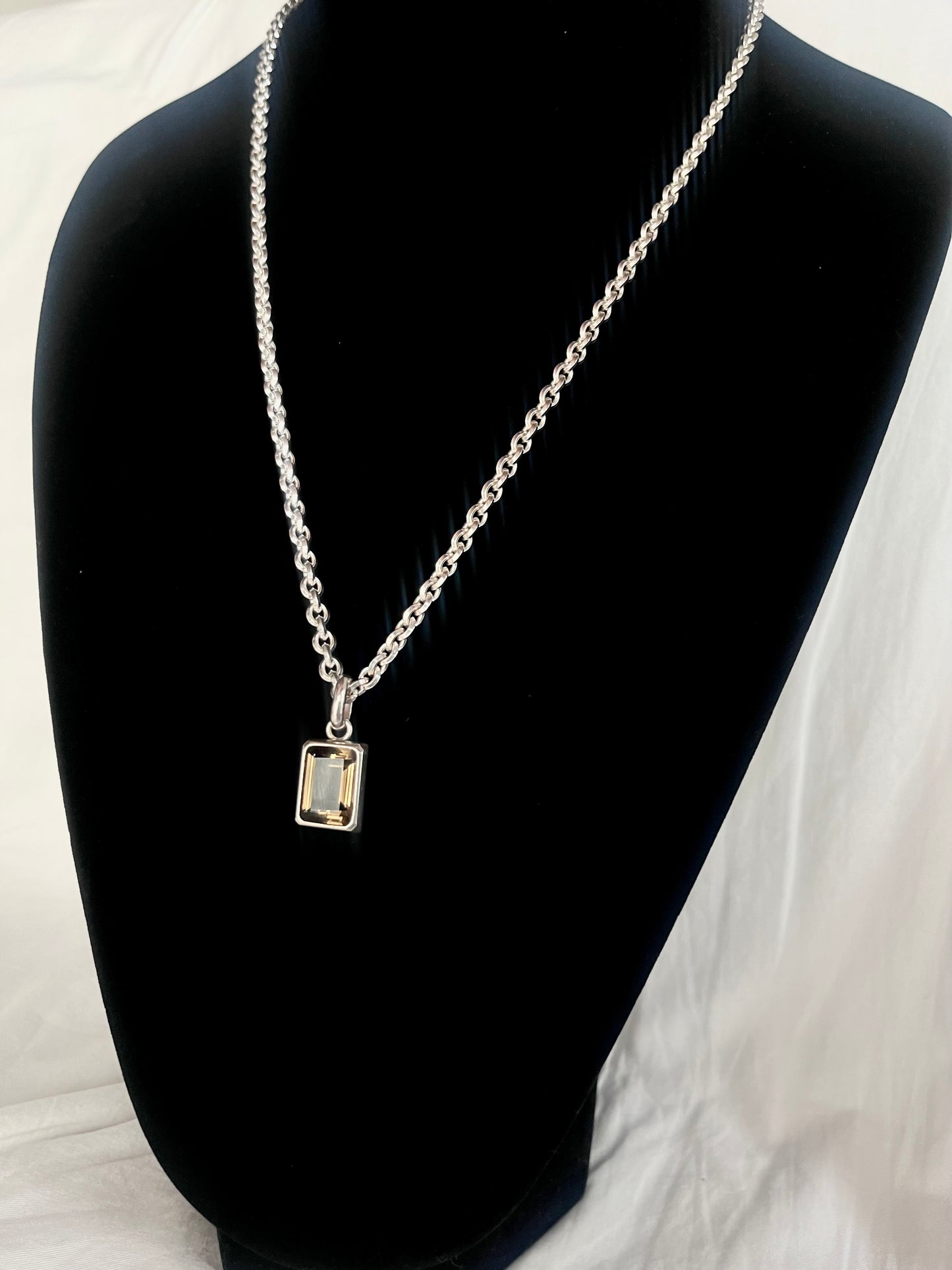 Pénombre Necklace