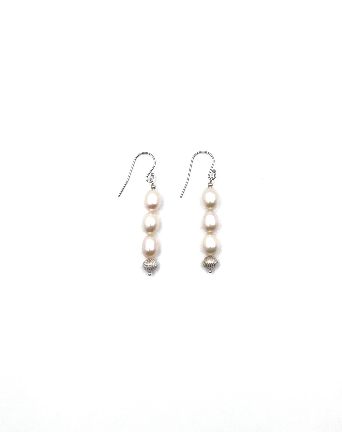 PEARL OLIVE EARRINGS